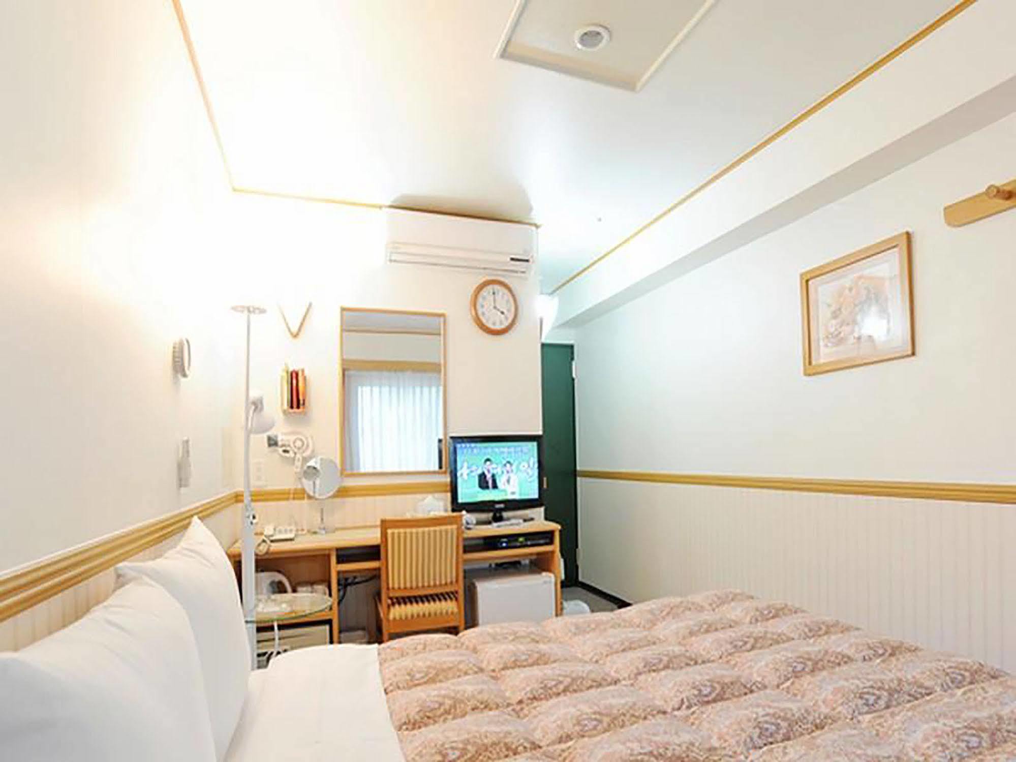 Toyoko Inn Busan Jungang Station Exterior foto